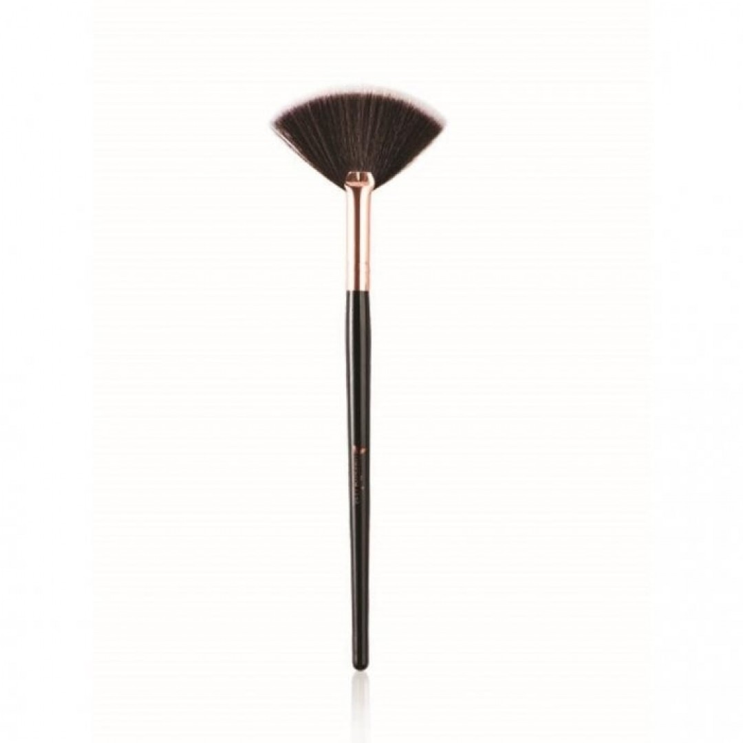 Siyah Yelpaze Highlighter Fırçası 576