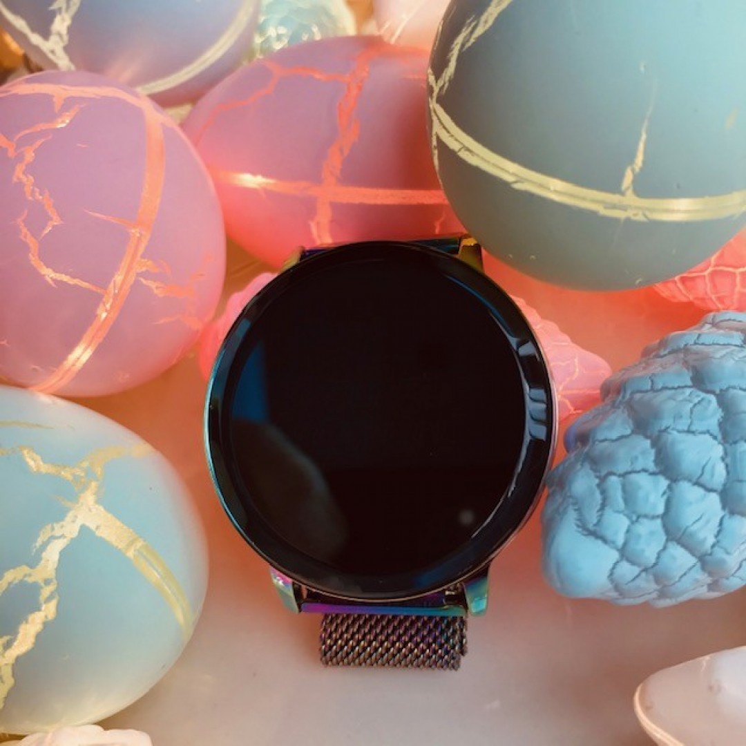 Marry Dokunmatik Led Ekran Mıknatıslı Kordon Bayan Kol Saati